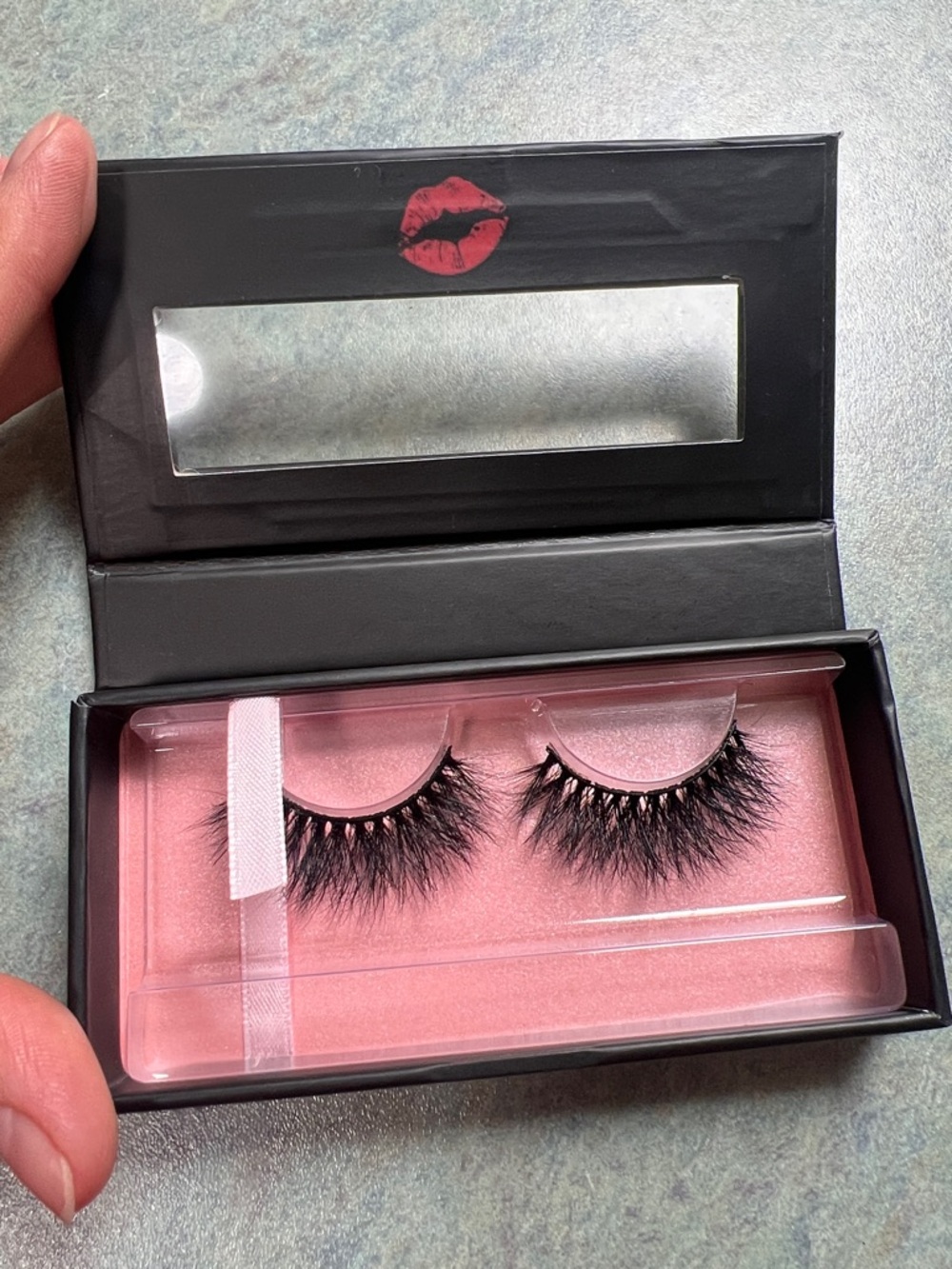 Voluptuous Faux Mink Lashes in Black Dramatic Volume, never used